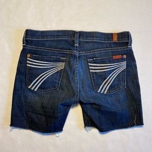 NWOT 7 for all mankind Dojo shorts raw hem Dark